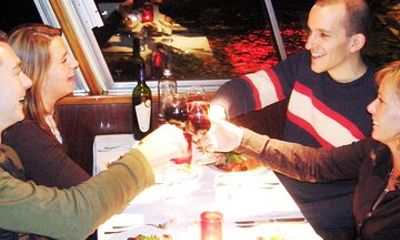 2-Hour 1000 Islands Dinner Cruise