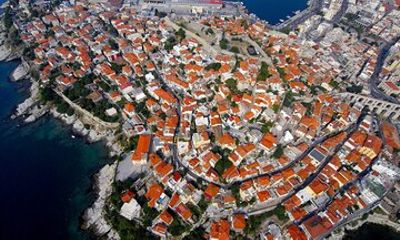 Explore Kavala City with Eco Friendly Tuk Tuk Tour