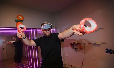 Shared Virtual Reality Gaming Experience of Marousi