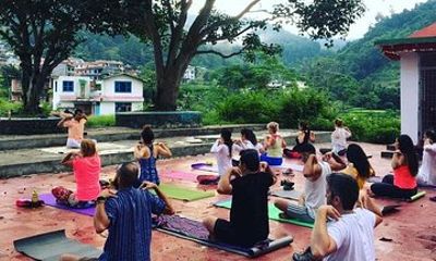 6 Day Yoga Hiking and Sound Healing Retreat in Nepal