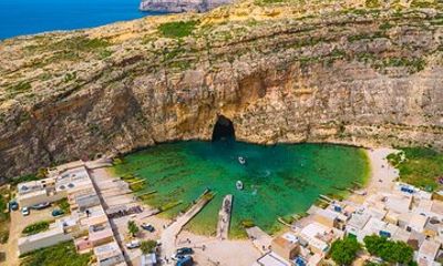 Blue Lagoons Discovery: Private Boat Shore Tour from Gozo