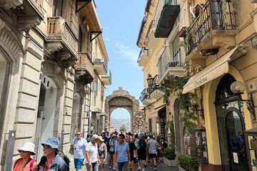 From Messina ,Taormina Private Tour and ISola Bella Island Beach