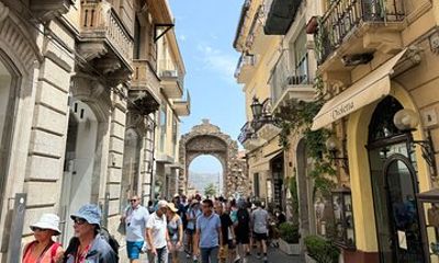 From Messina ,Taormina Private Tour and ISola Bella Island Beach