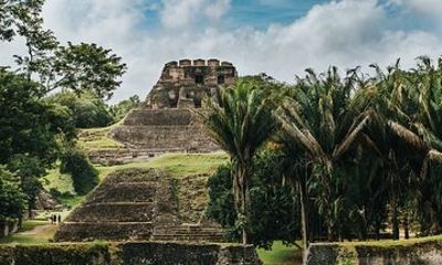 Private Tour in Xunantunich and Jungle Pontoon Waterfall