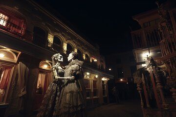 Dark Deadwood Ghost Tours: Ghosts & Graves of Gunslingers' Gulch