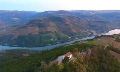 Tour of the Douro to the Serra