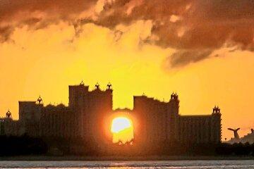 A private flexible charter boat snorkeling and island tours