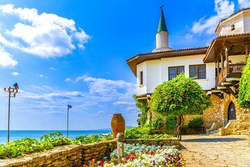 Full-Day Private Tour Aladzha, Balchik, Cape Kaliakra, and Varna