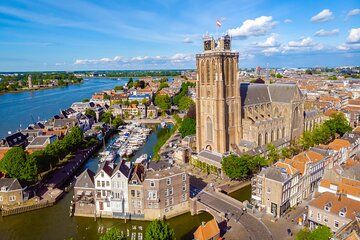 Dordrecht: City Walk Audio Guide in 7 Languages on your Phone