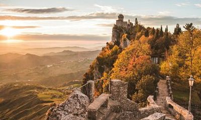 San Marino Walking Tour with Audio and Written Guide