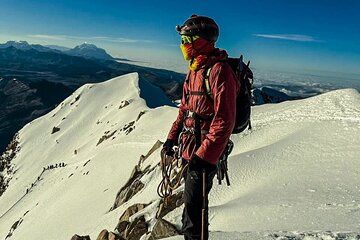 Huayna Potosi 6088m. 2 Day Climb