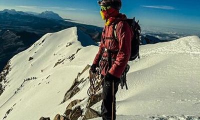 Huayna Potosi 6088m. 2 Day Climb