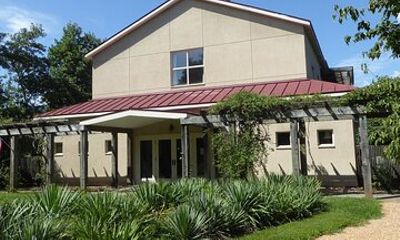 Charlottesville: Best Vineyards Private Tour (Up to 14 people)