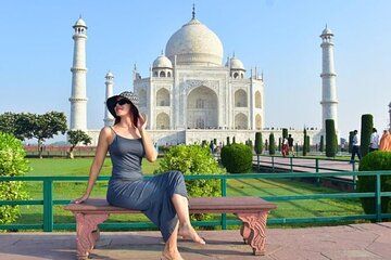 All Inclusive Taj Mahal & Agra Tour by Superfast Train From Delhi