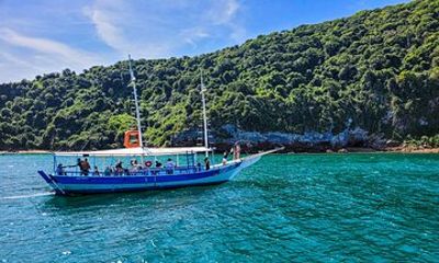 Half-Day Schooner Sightseeing Trip in Buzios Peninsula Beaches