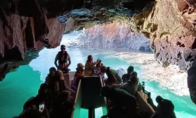 Catamaran trip to Berlengas Island + visit to the caves