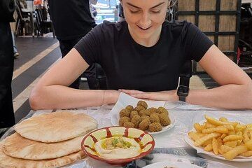 Amman by Night Tour with Local Dinner