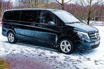 Private VIP Return Transfer From Helsinki Airport to Helsinki