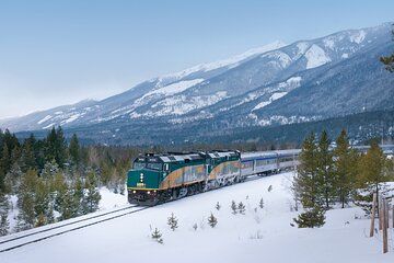 7 Day Winter Semi Guided Tour VIA Rail from Vancouver to Calgary