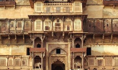 A Day Tour of Orchha & Jhansi Fort from Khajuraho with Guide