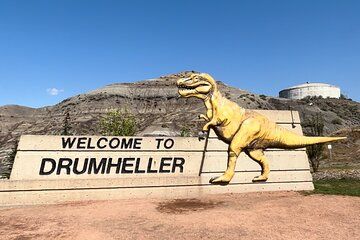 Drumheller to Calgary Hotels or YYC Airport Best Private Transfer