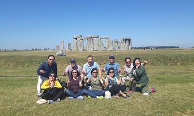 Salisbury and Stonehenge Day Tour from Winchester