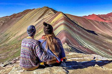 Private Tour to Rainbow Mountain with Breakfast and Lunch