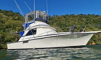 Private Yacht Charter Along Trinidad North West Coast