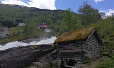 Norangs Valley and Hjørundfjord Shared Adventure