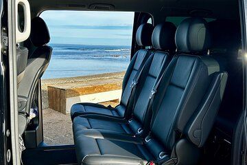 Biarritz: Private Transfer to Madrid