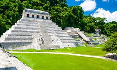 Palenque Ruins Arq., Roberto Barrios and Transfer to San Cristobal