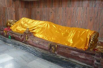 2 Day Private Buddhist Trail Bodhgaya to Lumbini via Kushinagar