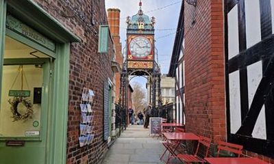 Two Cities in One Day Tour of Chester and Wrexham