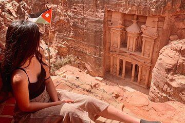 Petra and Salt Beach Private Guided Tour