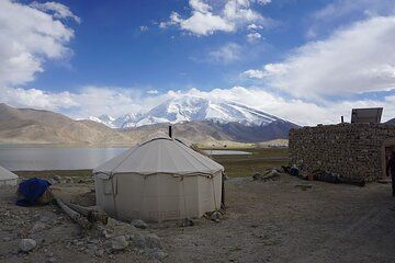 Day Trip to Baisha Lake and Karakul Lake with Private Car