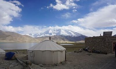 Day Trip to Baisha Lake and Karakul Lake with Private Car