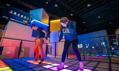 Pixel Game Viral Attraction in WOOP! MARIBOR
