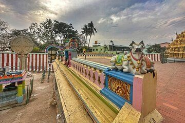 Bangalore Heritage Walking Tour through Gavipuram