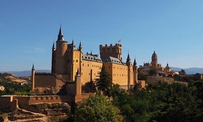 Madrid: Segovia Day Trip with High-Speed Train Tickets