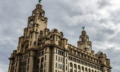 Liverpool and Manchester 12-Hour Day Tour from Birmingham