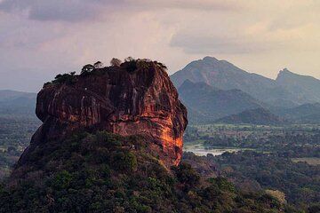 From Colombo Sigiriya and Dambulla Day Trip and Safari