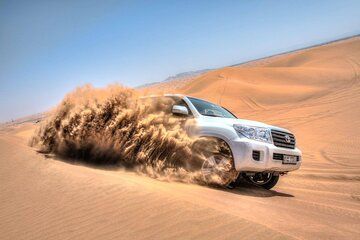 Full Day Desert Safari with Inland Sea Visit and Buffet Dinner