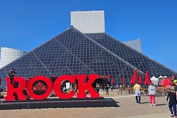 Cleveland Highlights City Tour with Pickup