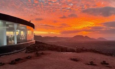 Timanfaya Evening Experience and Volcano Dinner