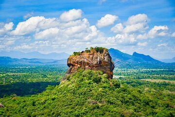 Sigiriya Ancient Rock Fortress Tour with Transfer