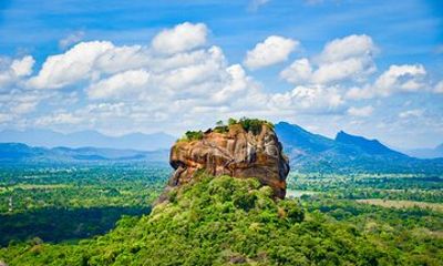 Sigiriya Ancient Rock Fortress Tour with Transfer