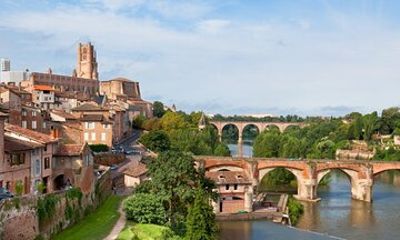 Albi, Cordes village and wine tasting Private Tour From Toulouse