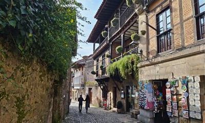 Tour to the Villages of the Western Coast of Cantabria