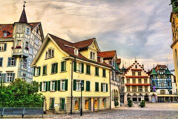 Explore Biel in 60 minutes with a Local