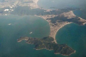 Bombinhas Tour from Balneário Camboriú By Zimbros Ecotour